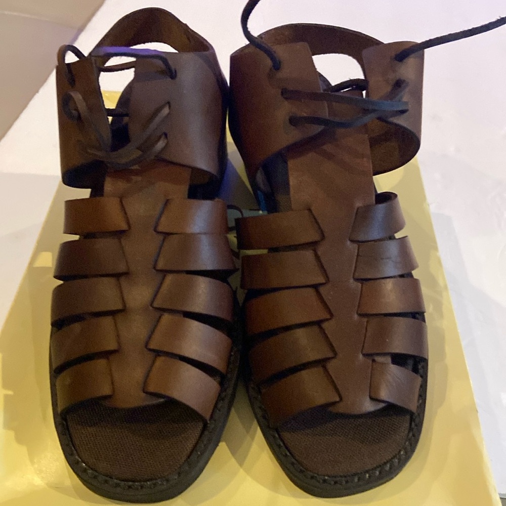 Enzo Angiolini sandals :  Size 6 1/2 Browm